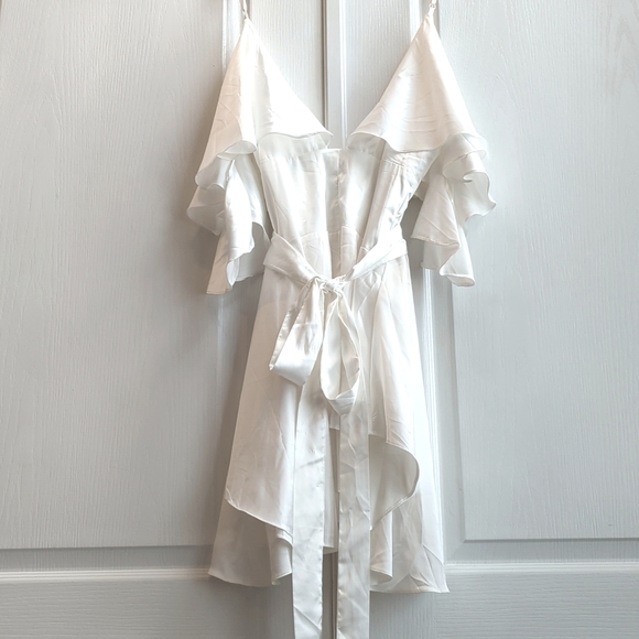 🤍Satin Mini Dress - Picture 10 of 12